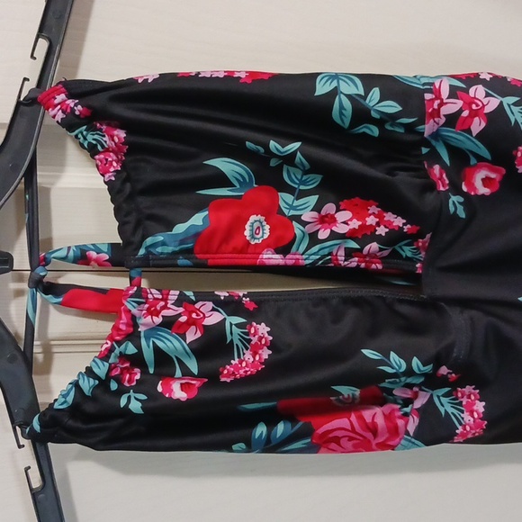 B2Prity one piece monokini halter tummy control swimsuit - XL - black floral - Picture 4 of 11